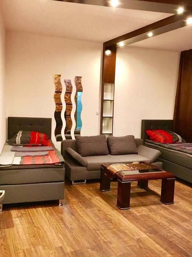 Studio Appartement Zentrum City Hauptbahnhof Nürnberg Eksteriør billede